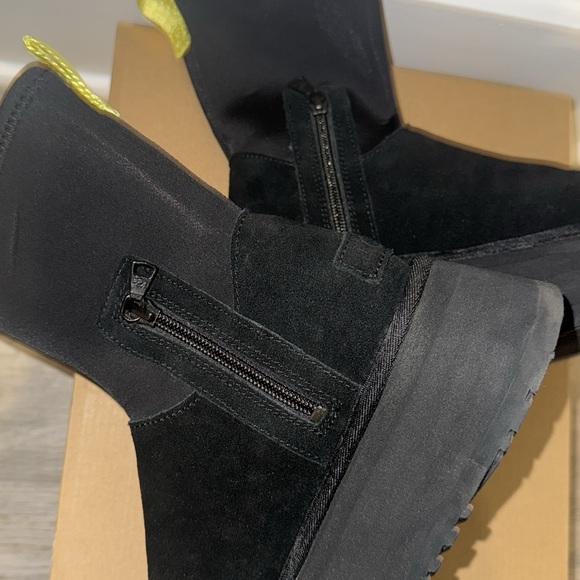 Ugg Classic Dipper Platform Boot - Picture 7 of 11